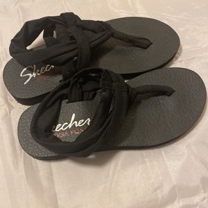 Skechers Yoga Foam Sandals, Size: 7